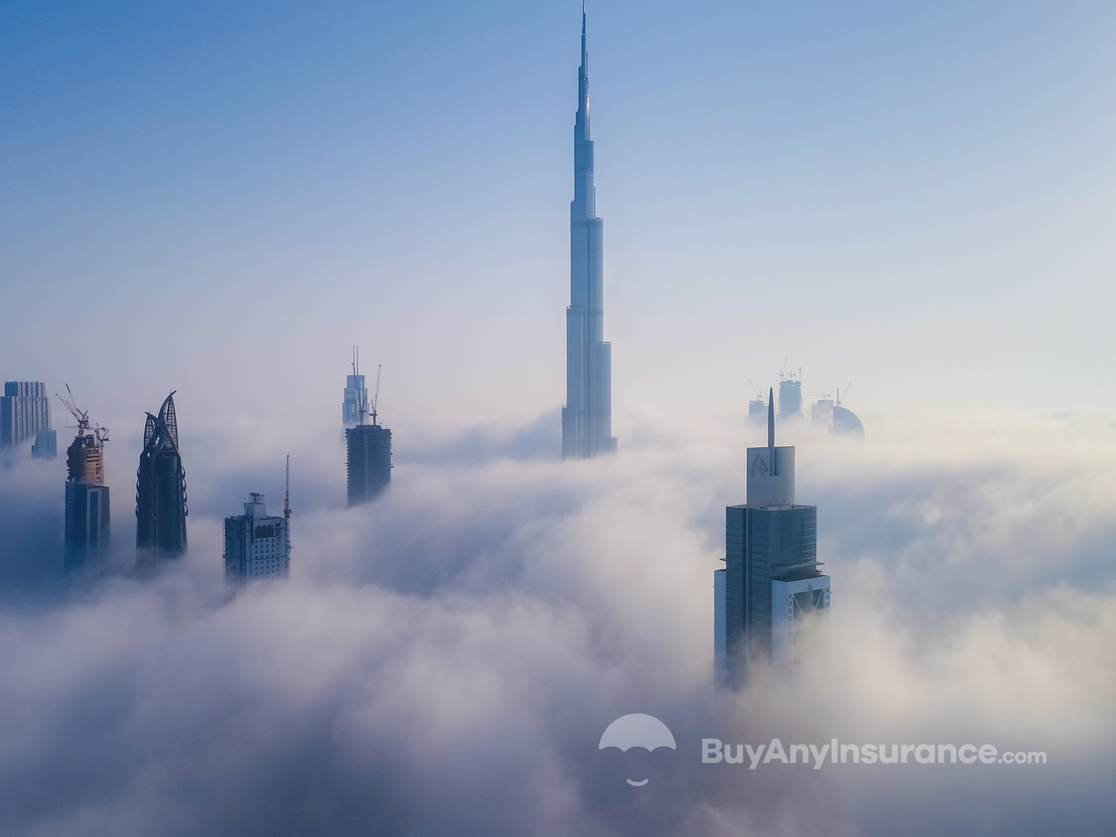 Drive in the Fog in Dubai and Get Car Insurance