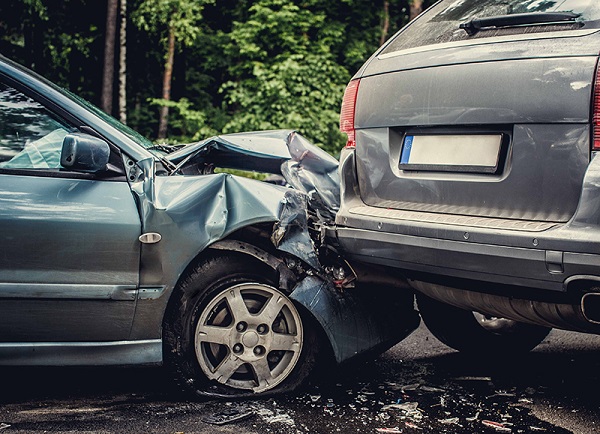 إن التأمين على سيارتك، يعوضك عن إصابتك أو إصابة الركاب معك في السيارة، في حال تعرضكم لحادث
